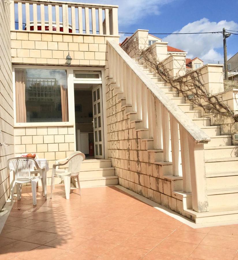 2Bedroom Apartment Lapad Дубровник Екстериор снимка